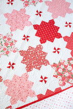 Load image into Gallery viewer, &quot;Sugar &#39;n Spice&quot; puzzle piece quilt by Vanessa Goertzen of Lella Boutique. Fat quarter friendly - fabric is Love Blooms by Lella Boutique for Moda Fabrics. Download the PDF here.